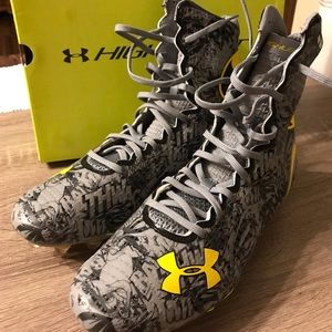Under Armour Highlight Batman Cleats